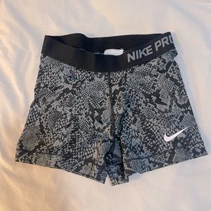 Nike Pro Printed Shorts in Small